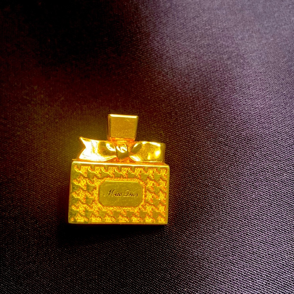 Christian Dior “Miss Dior” Parfum Lapel Pin